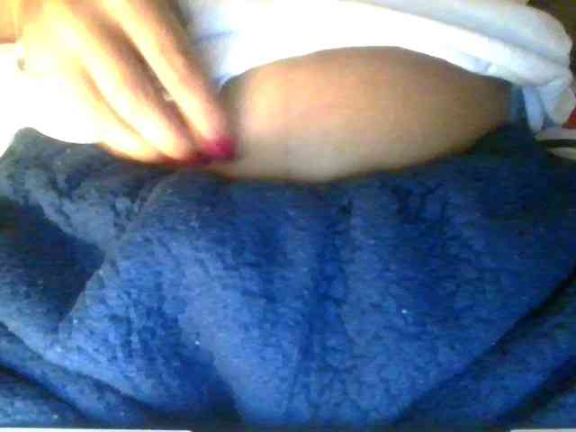 JuanaBrunette webcam