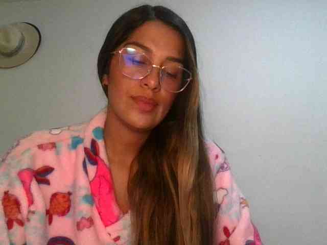 JuanaBrunette webcam