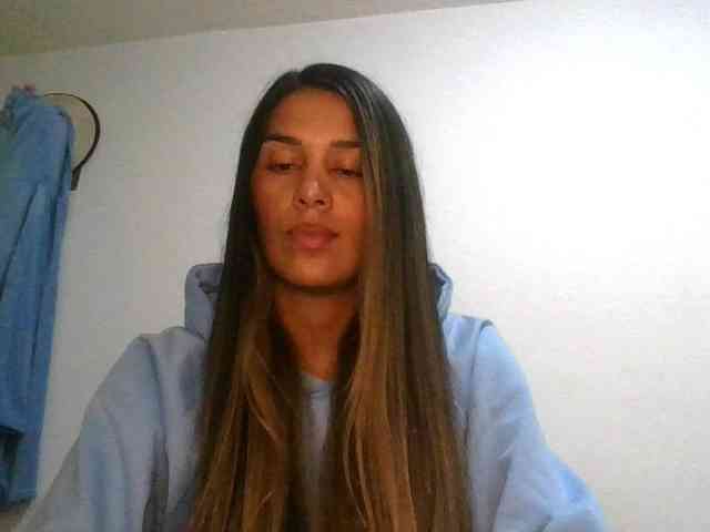 JuanaBrunette webcam