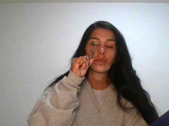 JuanaBrunette webcam