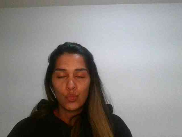 JuanaBrunette webcam