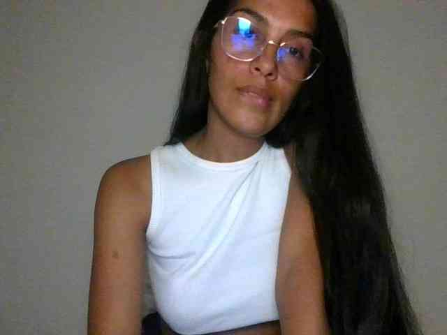 JuanaBrunette webcam