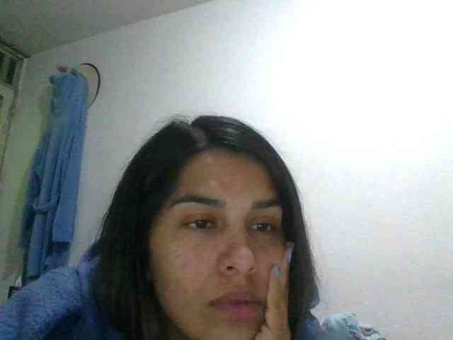 JuanaBrunette webcam