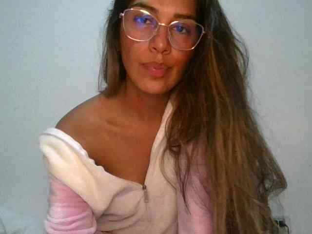 JuanaBrunette JuanaBrunette