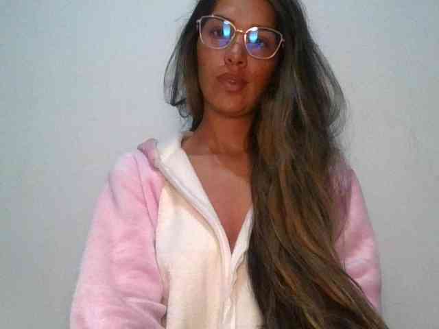 JuanaBrunette webcam