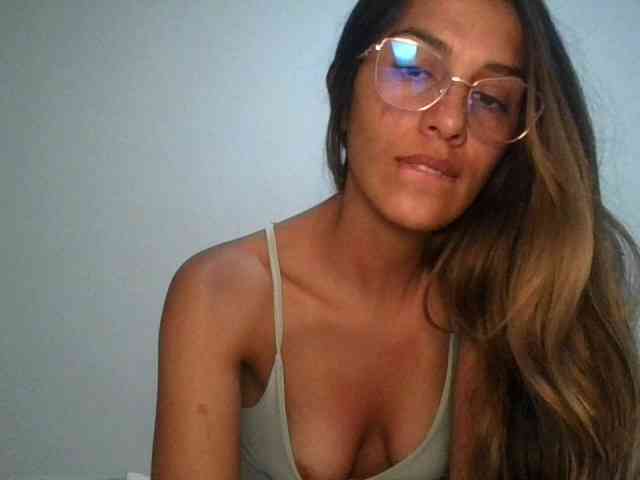 JuanaBrunette webcam