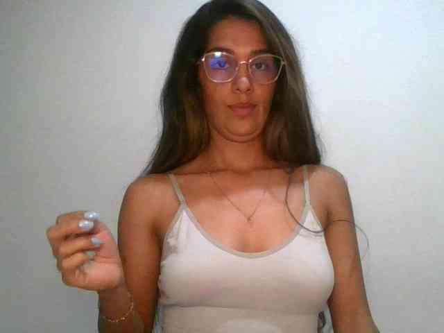 JuanaBrunette webcam