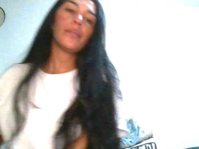 JuanaBrunette webcam
