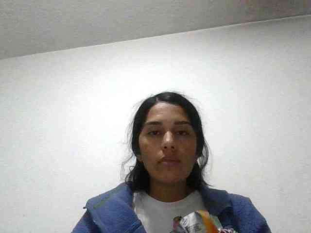 JuanaBrunette webcam