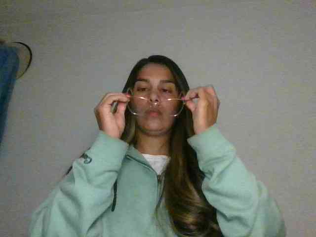 JuanaBrunette webcam