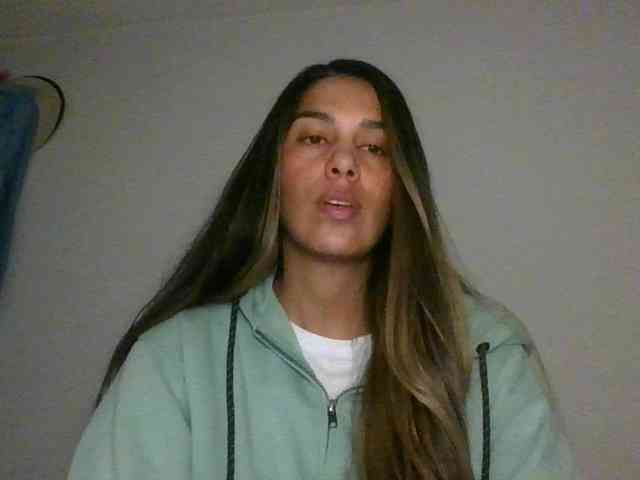 JuanaBrunette webcam