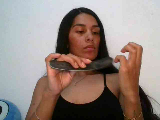 JuanaBrunette webcam