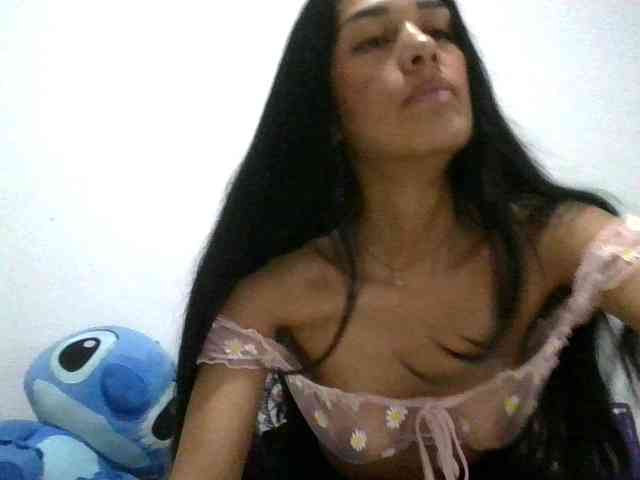 JuanaBrunette webcam