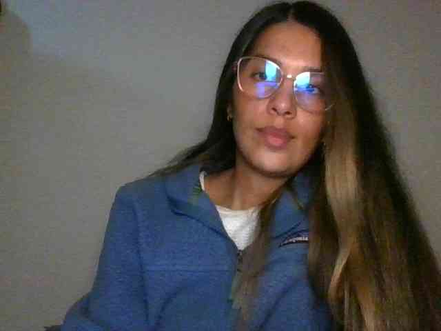 JuanaBrunette webcam