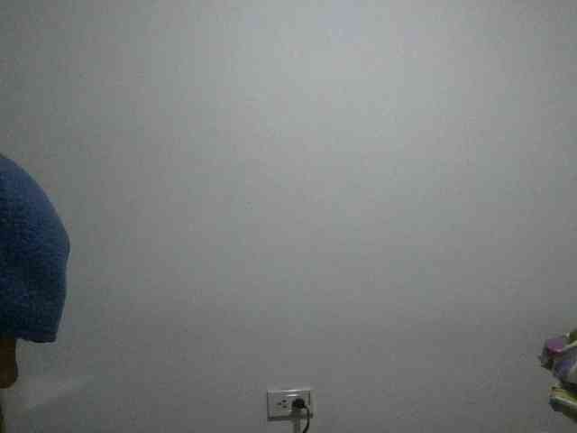 JuanaBrunette webcam