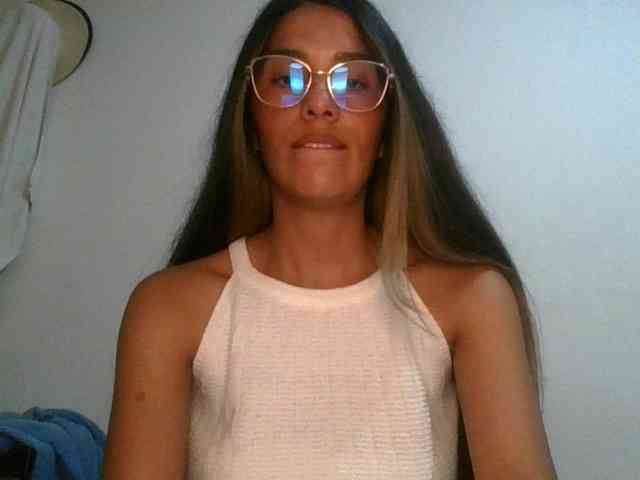 JuanaBrunette webcam