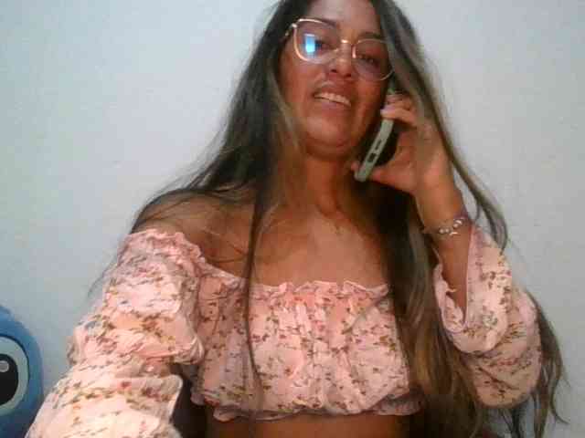 JuanaBrunette webcam