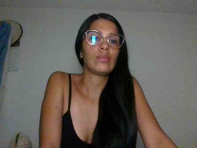 JuanaBrunette webcam