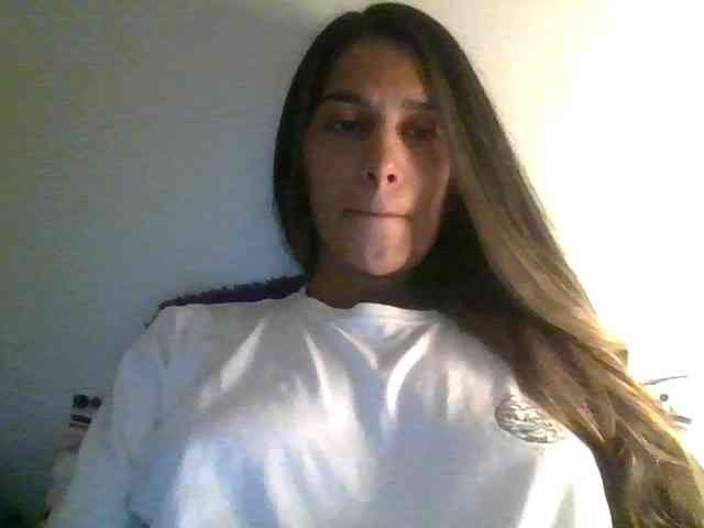 JuanaBrunette webcam