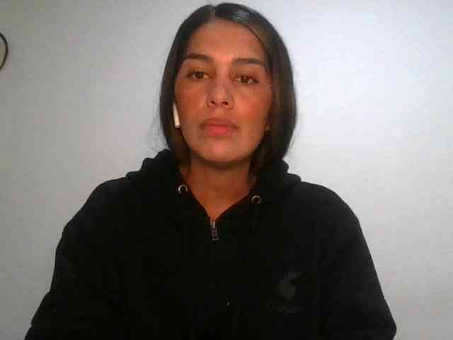 JuanaBrunette webcam