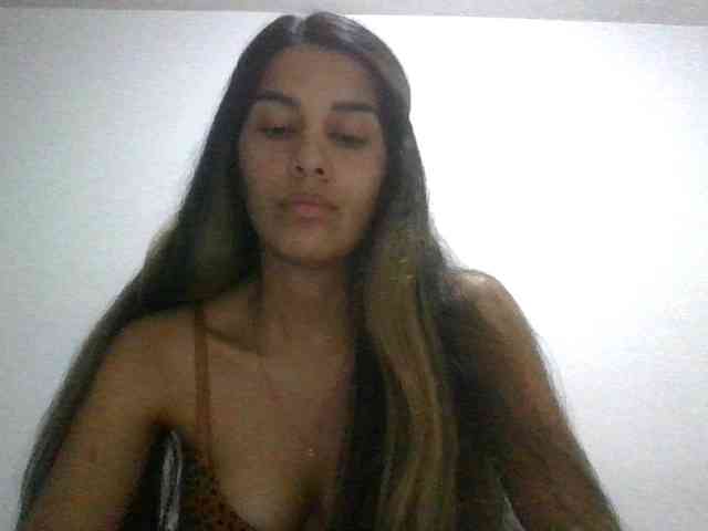 JuanaBrunette webcam