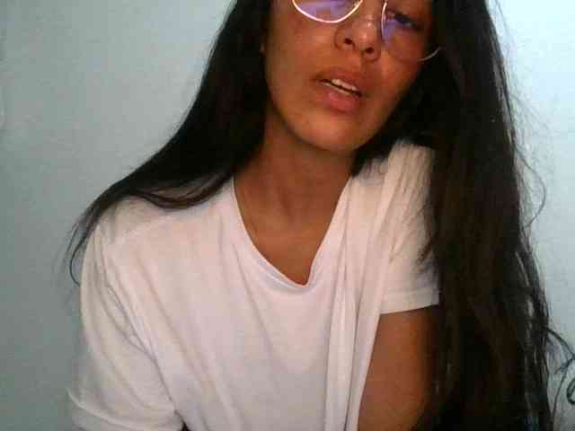 JuanaBrunette webcam