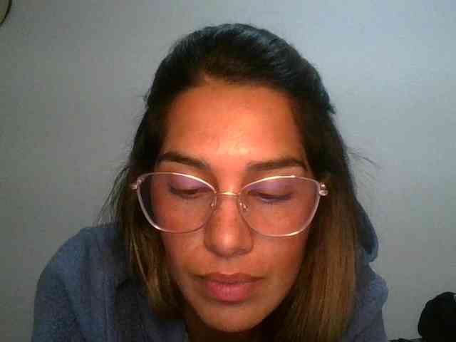 JuanaBrunette webcam