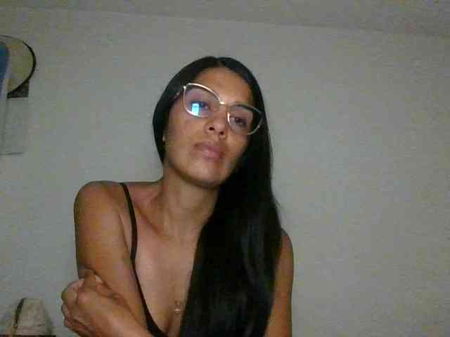 JuanaBrunette webcam