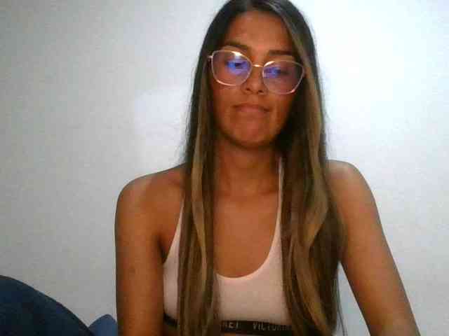 JuanaBrunette JuanaBrunette