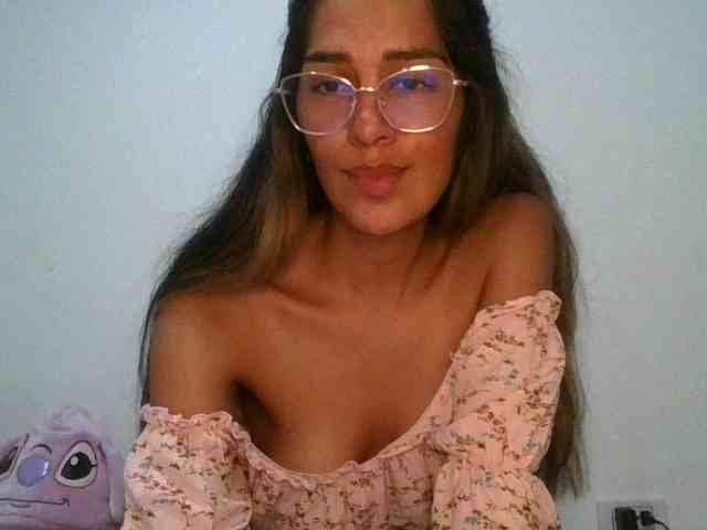 JuanaBrunette webcam