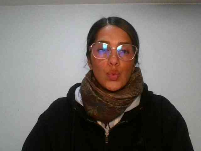 JuanaBrunette webcam