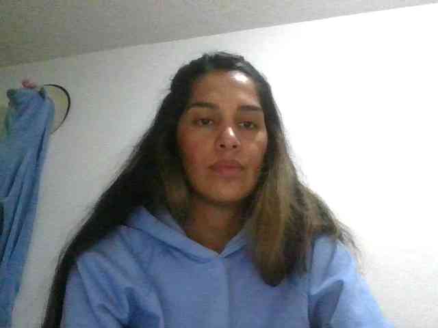 JuanaBrunette webcam