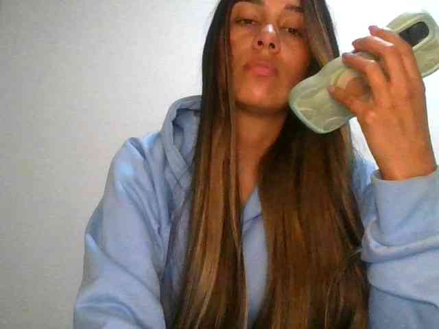 JuanaBrunette webcam