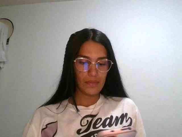 JuanaBrunette webcam