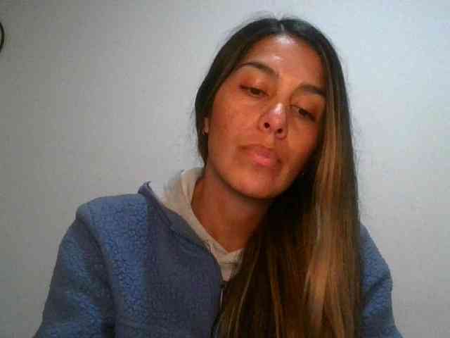 JuanaBrunette webcam