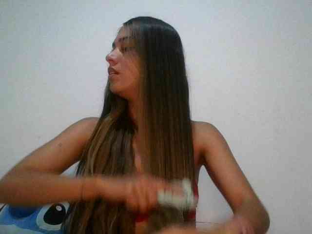 JuanaBrunette webcam