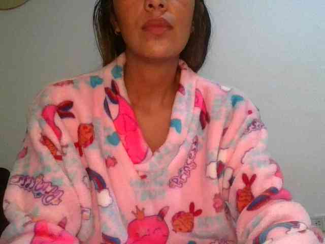 JuanaBrunette webcam