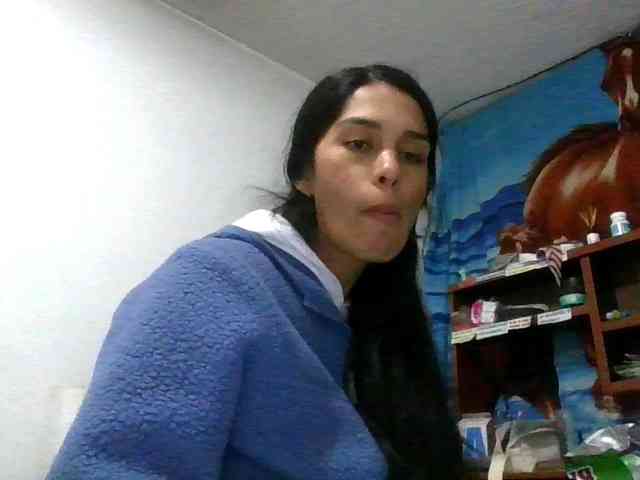 JuanaBrunette webcam