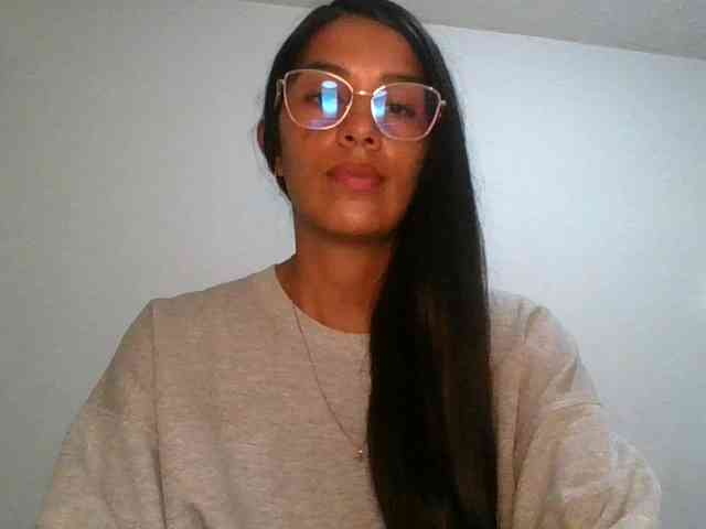 JuanaBrunette webcam