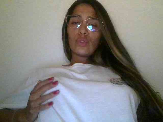 JuanaBrunette webcam