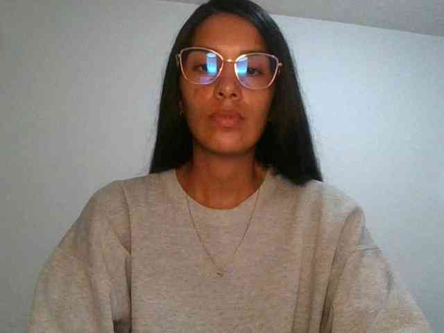 JuanaBrunette webcam