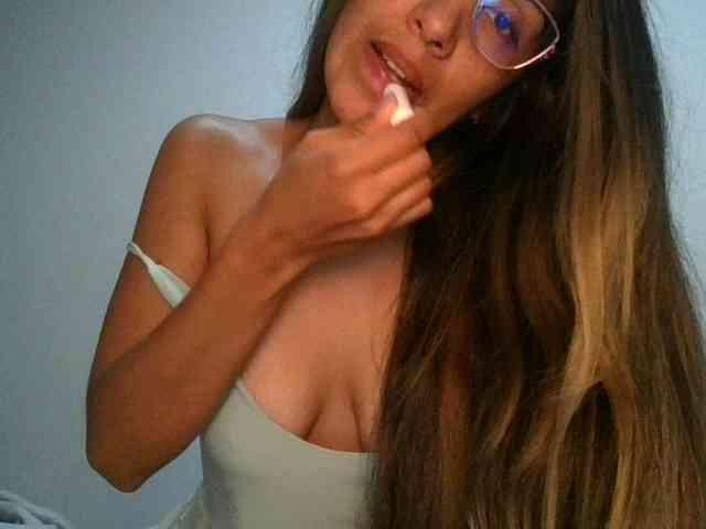 JuanaBrunette webcam