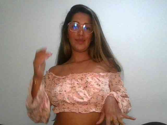 JuanaBrunette webcam