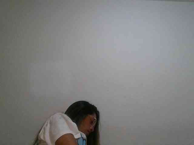 JuanaBrunette webcam