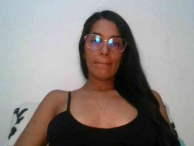 JuanaBrunette JuanaBrunette