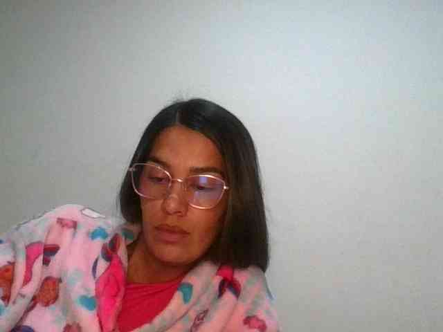 JuanaBrunette webcam