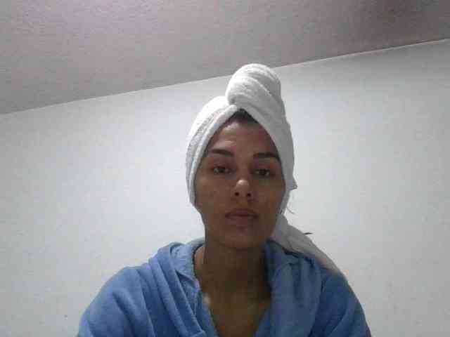 JuanaBrunette webcam