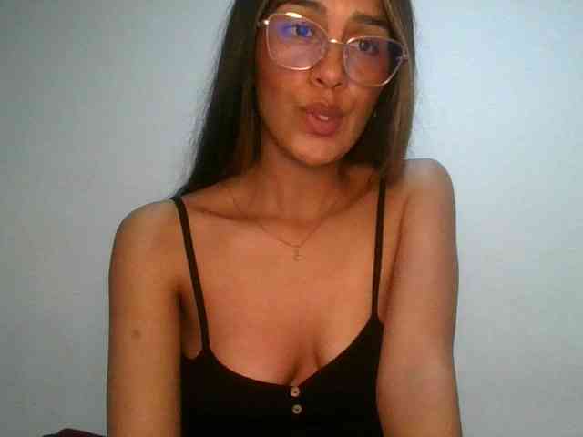 JuanaBrunette webcam