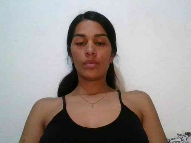 JuanaBrunette webcam