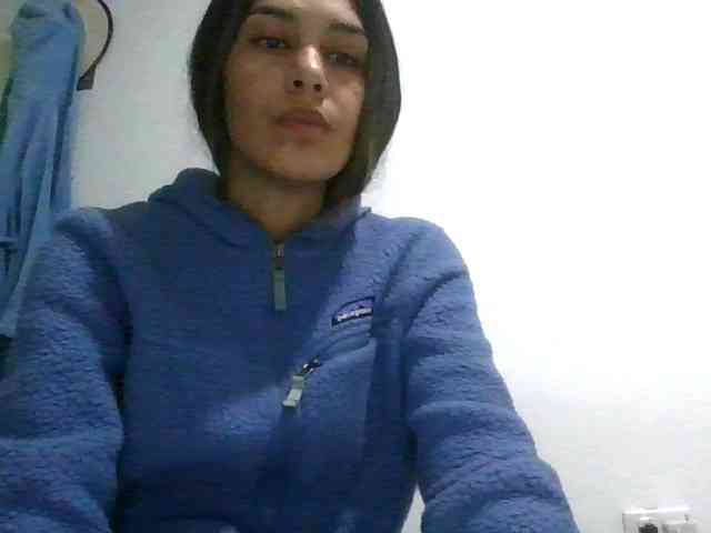 JuanaBrunette webcam